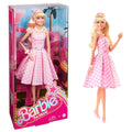 Bambola da collezione di Barbie il Film, Margot Robbie nei panni di Barbie in vestito di gingham rosa