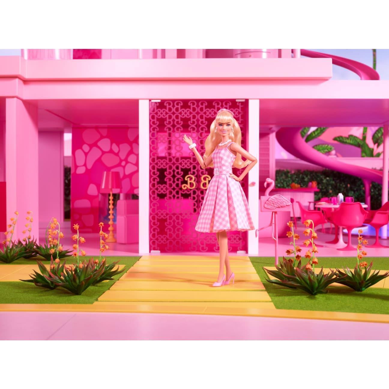 Barbie the Movie Collectible Doll, Margot Robbie As Barbie In Pink Gingham Dress (In Hand) - Supra Sneakers