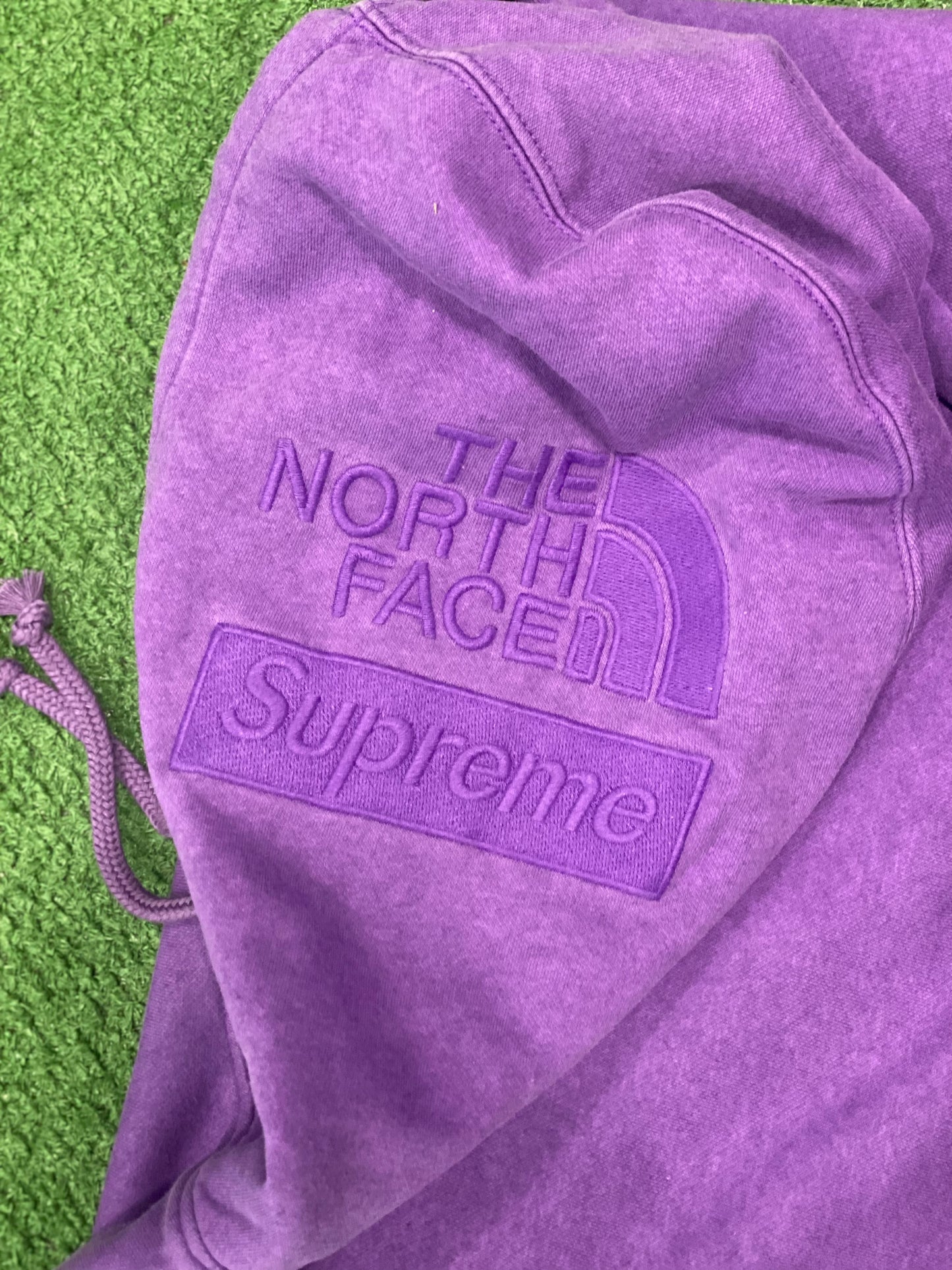 Supreme The North Face Pigment Printed Hooded Sweatshirt Purple, Sweatshirt - Supra Sneakers