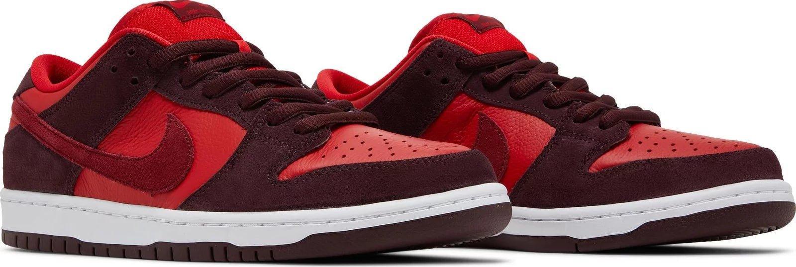 Nike SB Dunk Low Cherry - Supra Sneakers