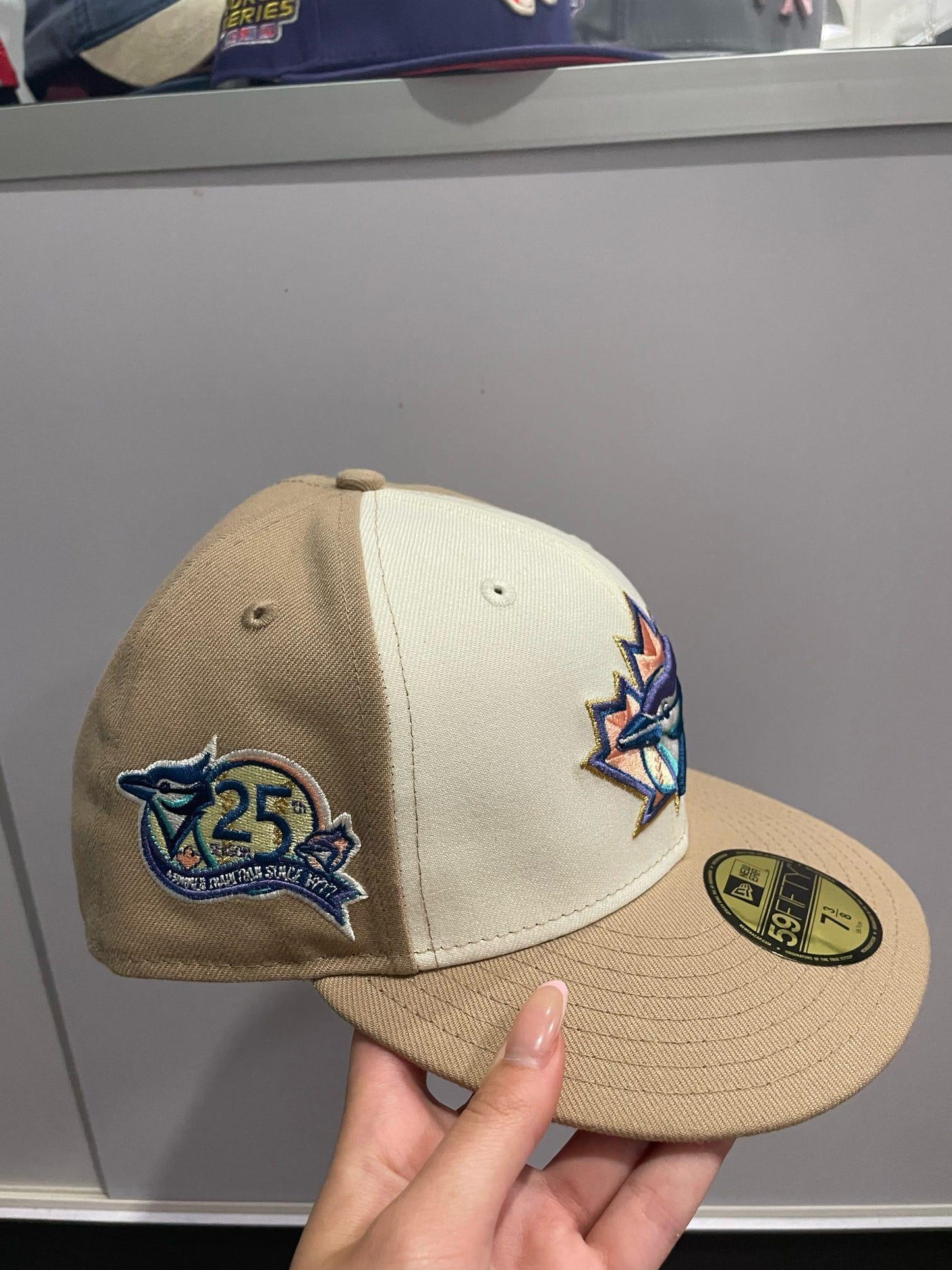 New Era 59 Fifty Sugar Shack 2.0 Toronto Blue Jays 25th Anniversary Patch Rail Hat - White, Tan, Lavender - Supra Sneakers