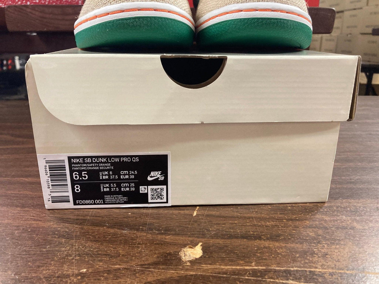 Nike SB Dunk Low Jarritos - Supra Sneakers